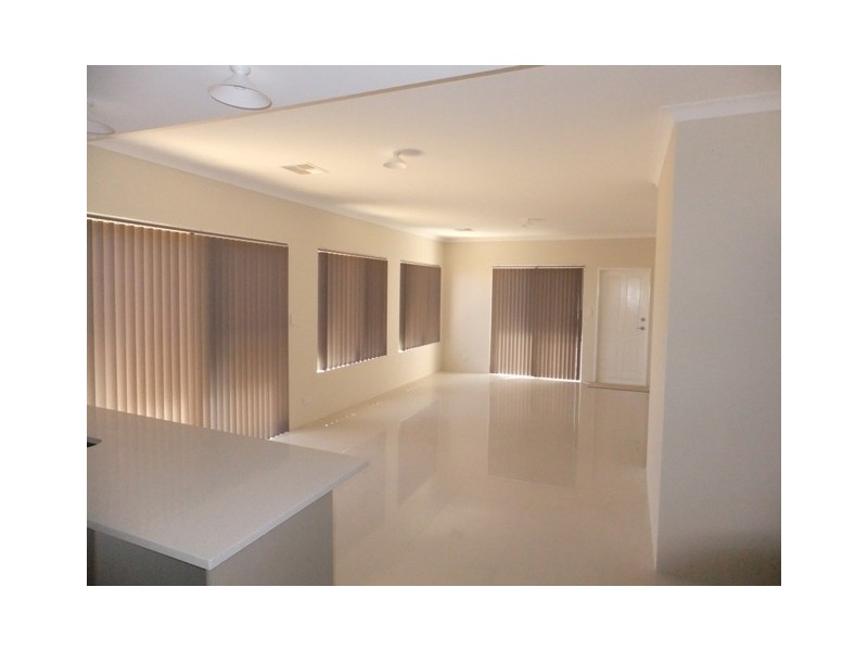 43 Lindsay Beach Boulevard, Yanchep WA 6035