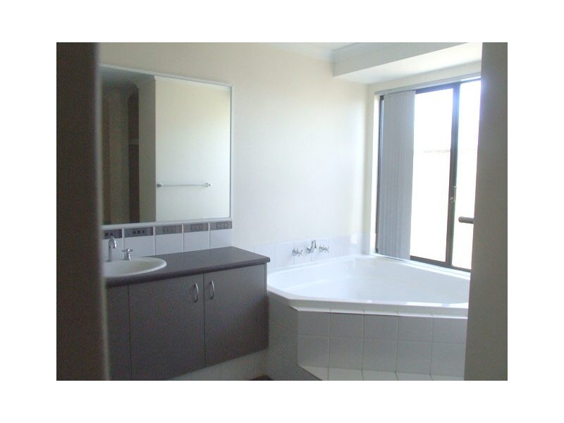 8  Rossiters Cove, Clarkson WA 6030