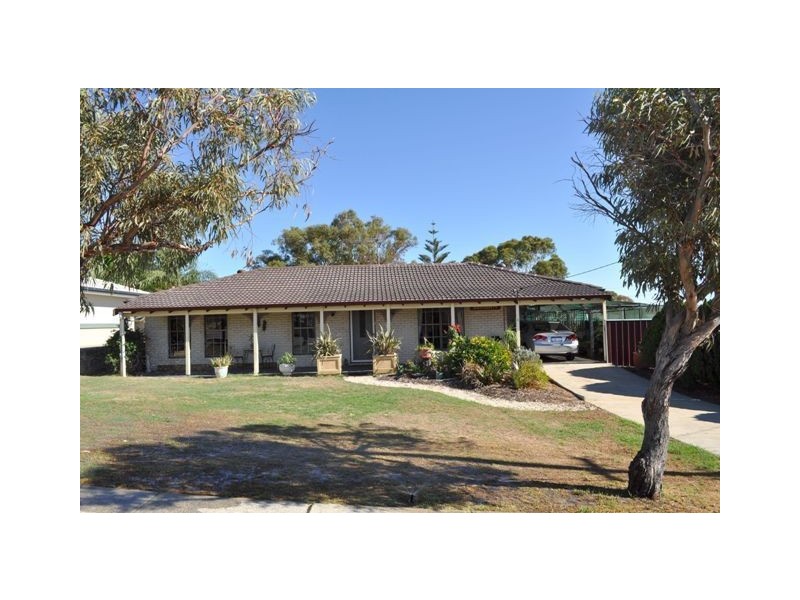 11  Gumblossom Way, Quinns Rocks WA 6030