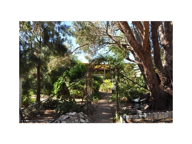 11  Gumblossom Way, Quinns Rocks WA 6030