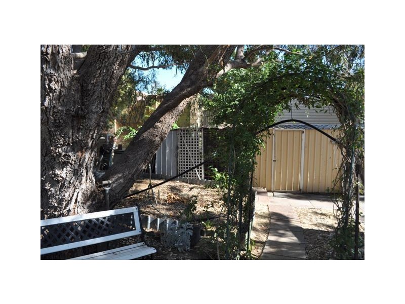 11  Gumblossom Way, Quinns Rocks WA 6030