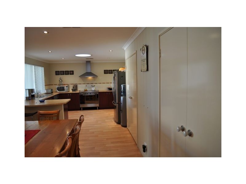 20 Apsley Bend, Tapping WA 6065