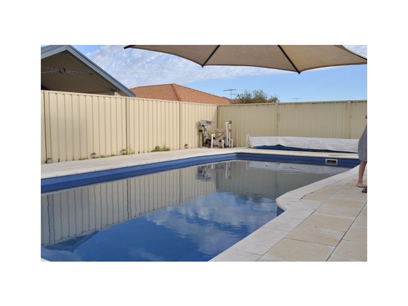 20 Apsley Bend, Tapping WA 6065