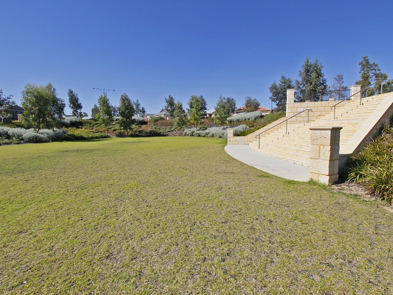 7  Moonera Way, Carramar WA 6031