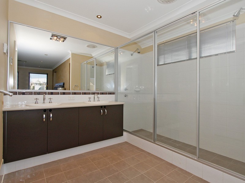 7  Moonera Way, Carramar WA 6031