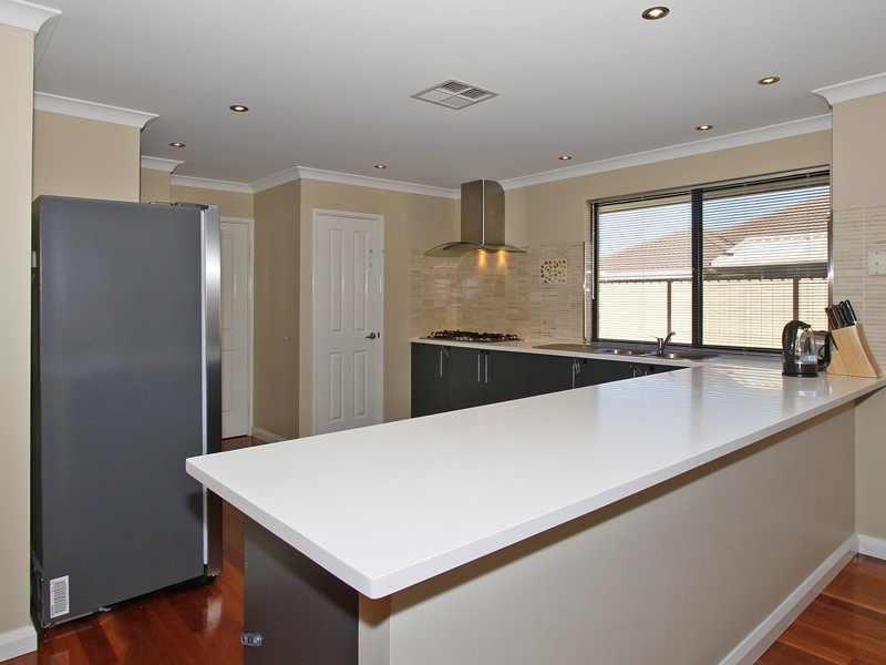 7  Moonera Way, Carramar WA 6031