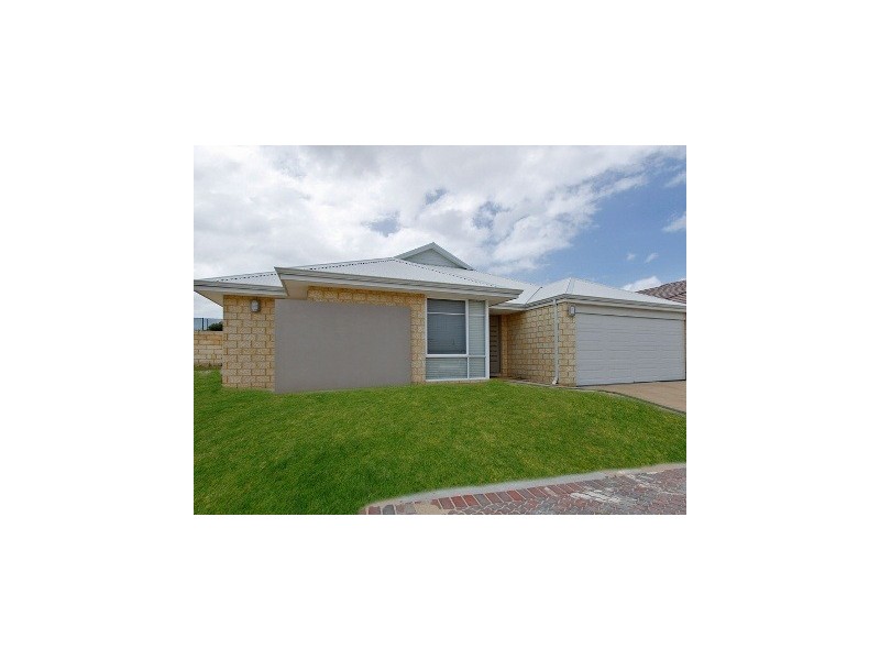 15 Windjammer Parkway, Jindalee WA 6036