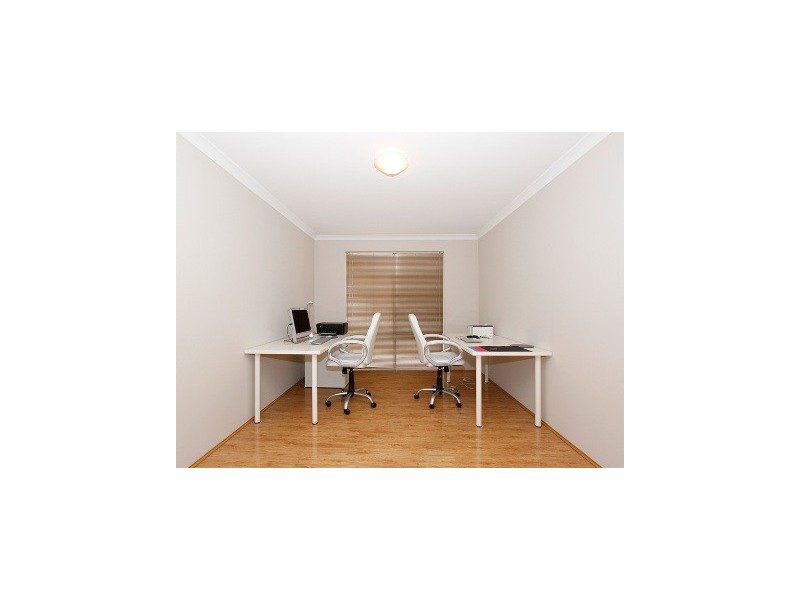 15 Windjammer Parkway, Jindalee WA 6036