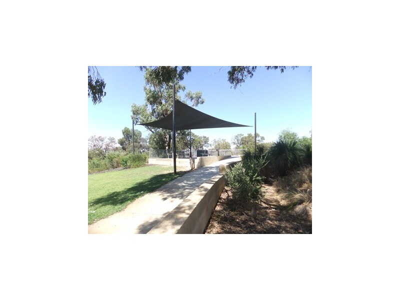 14 Tay Place, Hamersley WA 6022