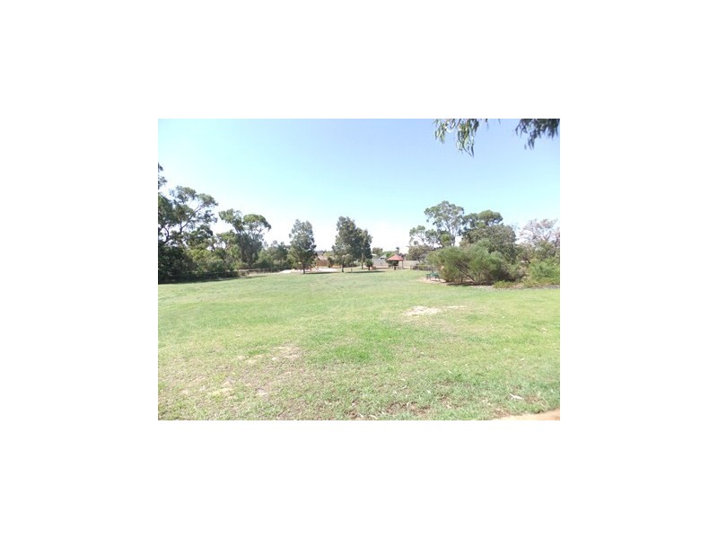 14 Tay Place, Hamersley WA 6022