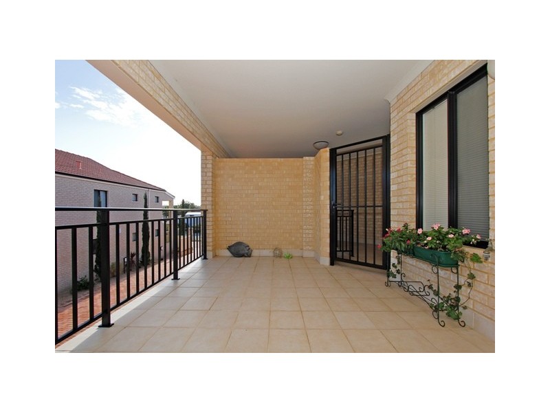 Unit 13/4  Allum Green, Merriwa WA 6030