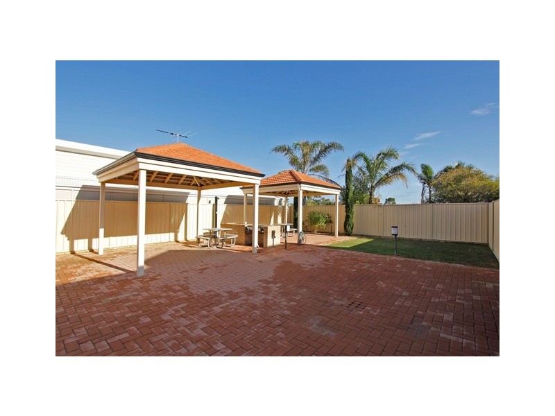 Unit 13/4  Allum Green, Merriwa WA 6030