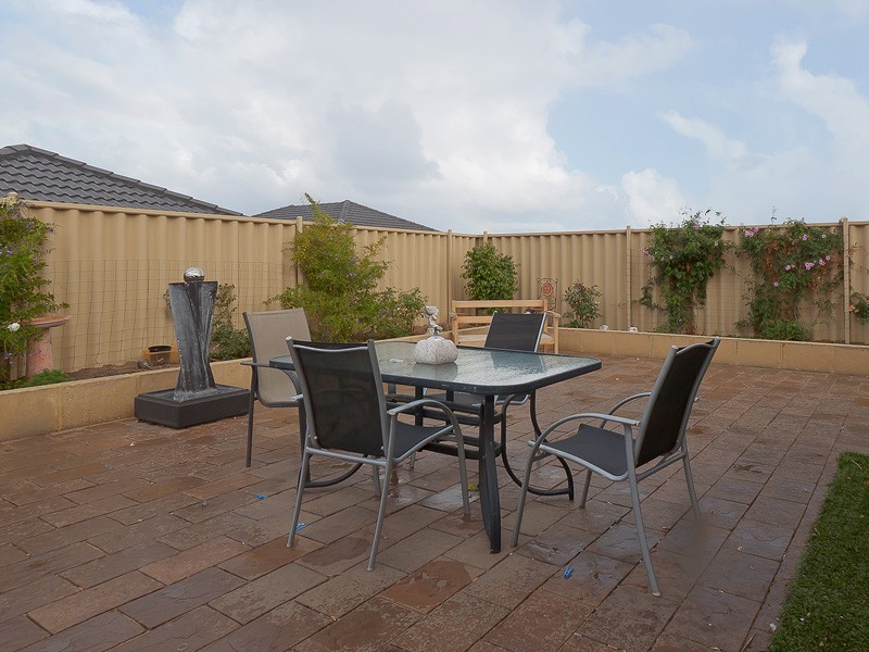 8 Skerries Way, Ridgewood WA 6030