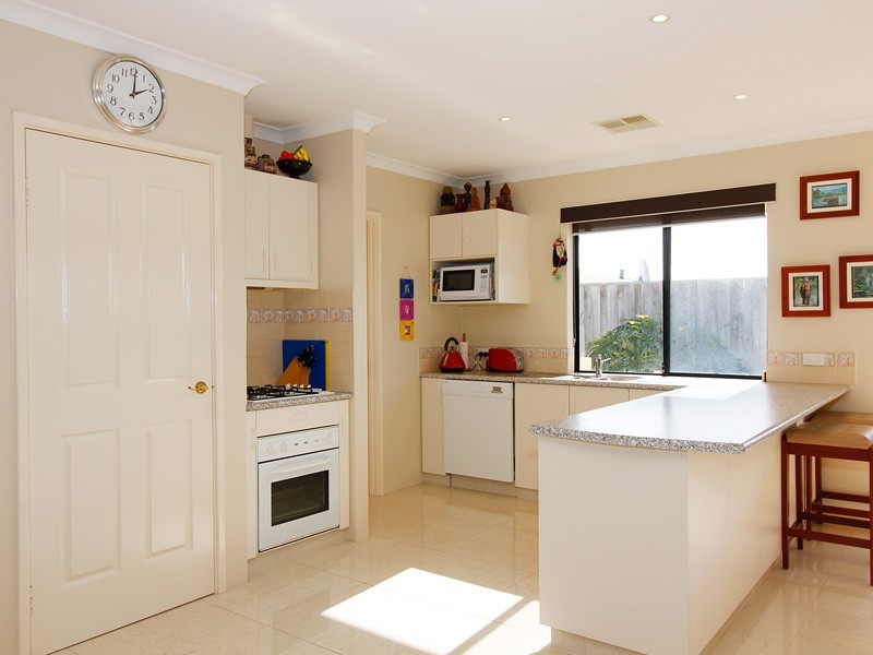 11  Metroliner Drive, Currambine WA 6028