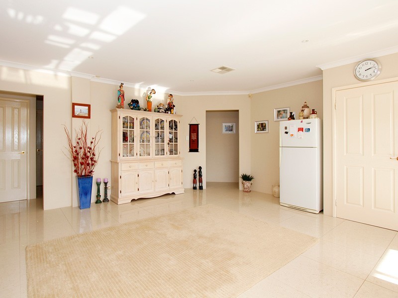 11  Metroliner Drive, Currambine WA 6028