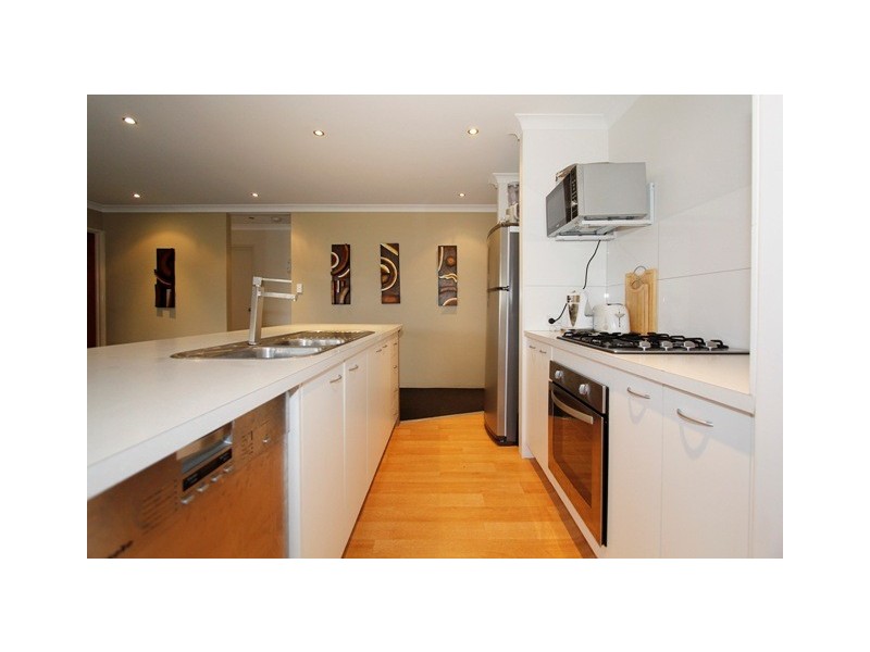 8 Alpina Promenade, Banksia Grove WA 6031