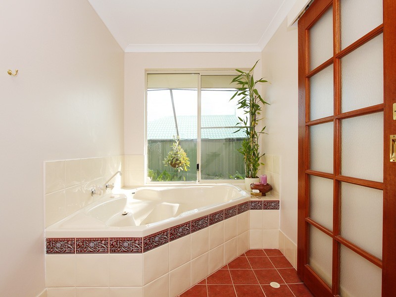 4 Ailsacraig Ramble, Kinross WA 6028