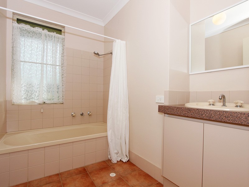 4 Ailsacraig Ramble, Kinross WA 6028