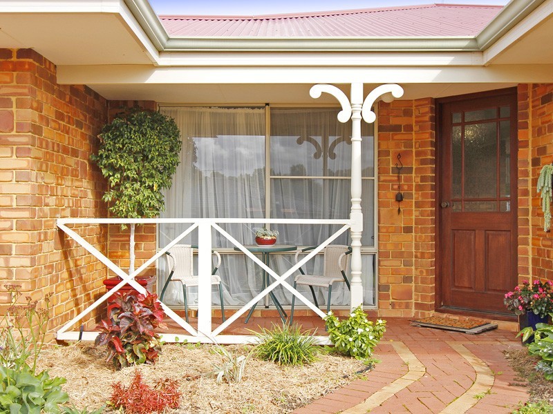 4 Ailsacraig Ramble, Kinross WA 6028