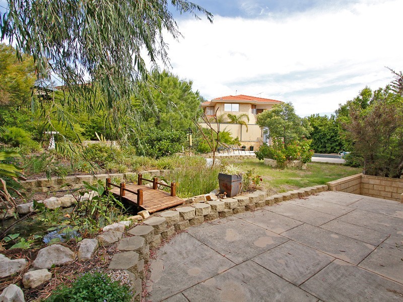 5 Vigilant Terrace, Ocean Reef WA 6027