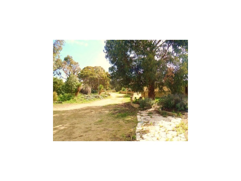 218 Sovereign Drive, Gabbadah WA 6041