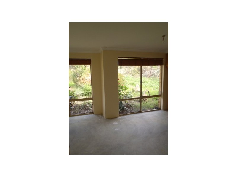 218 Sovereign Drive, Gabbadah WA 6041