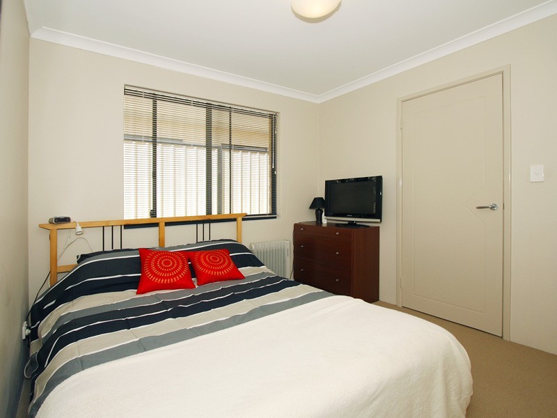 15 Edenbrooke Terrace, Clarkson WA 6030