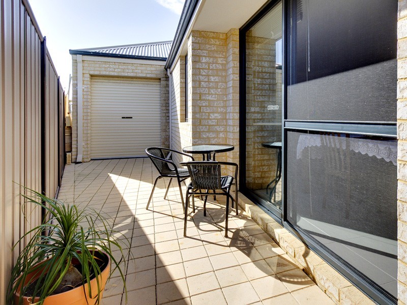 15 Edenbrooke Terrace, Clarkson WA 6030