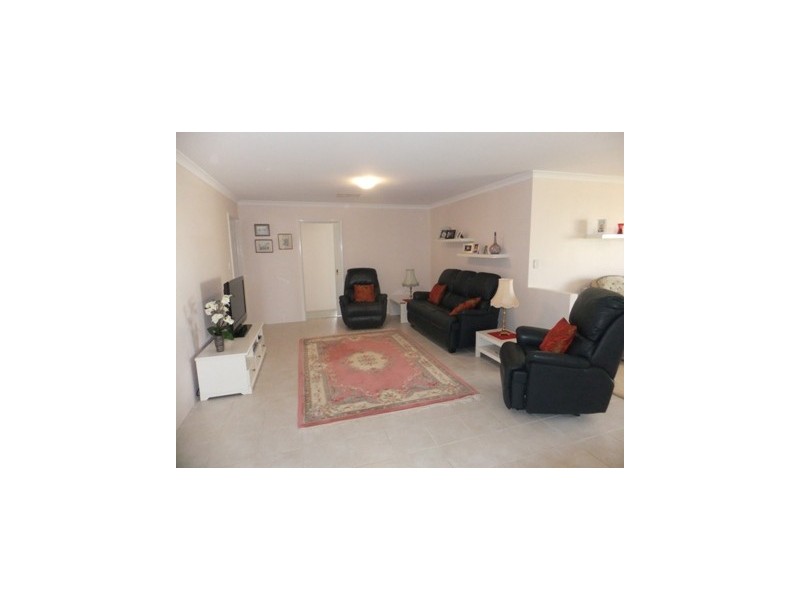 24 Elmhurst Drive, Clarkson WA 6030