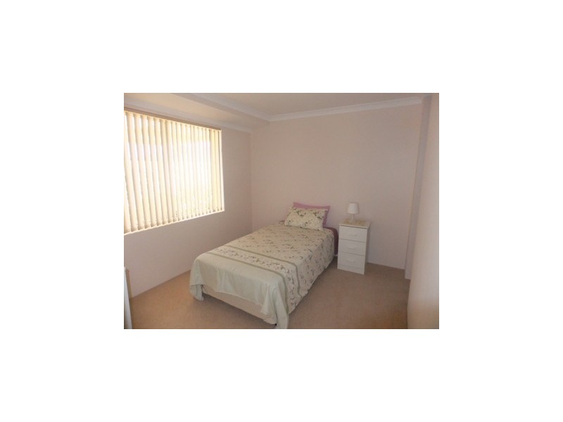24 Elmhurst Drive, Clarkson WA 6030