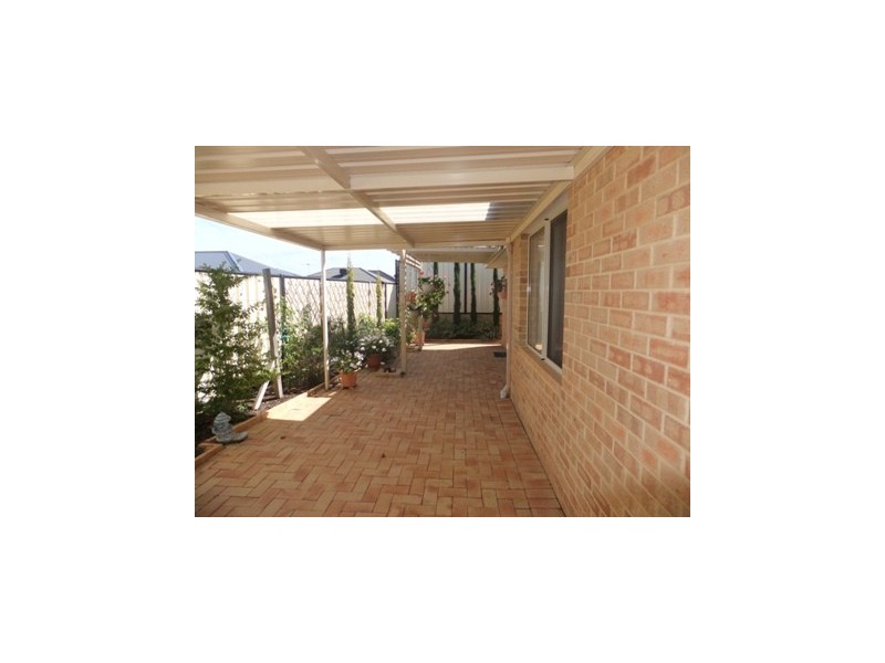 24 Elmhurst Drive, Clarkson WA 6030