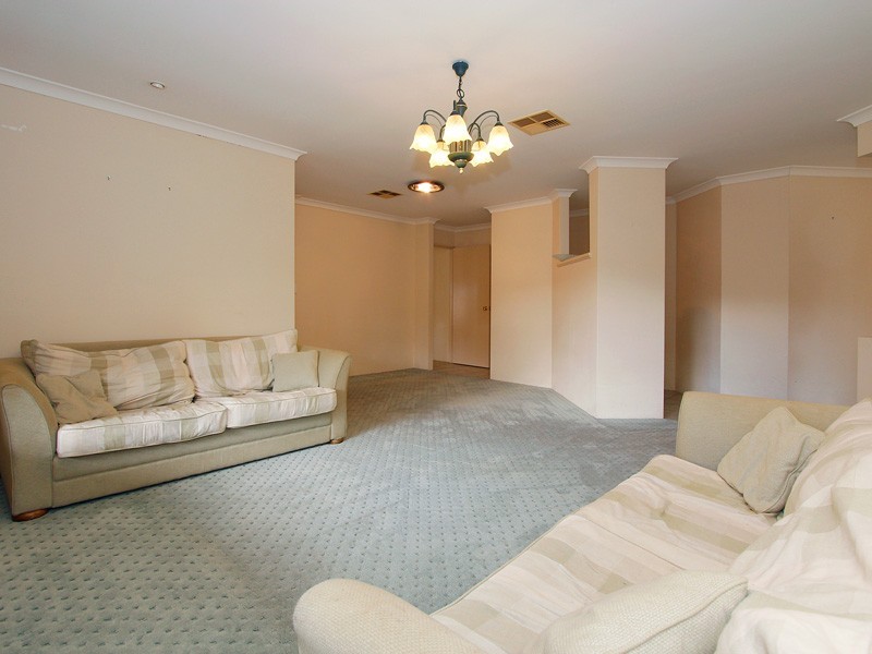 25 Armadale Road, Rivervale WA 6103