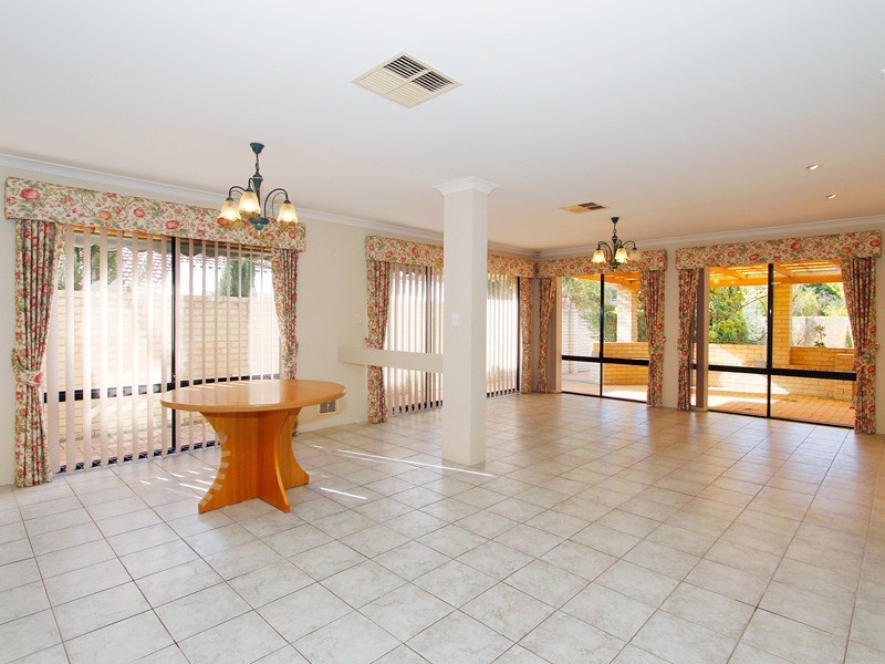 25 Armadale Road, Rivervale WA 6103