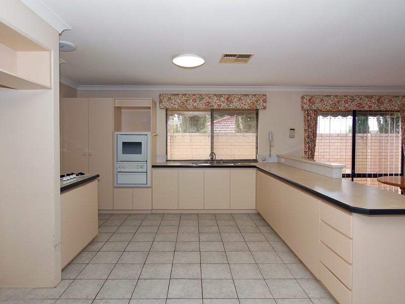 25 Armadale Road, Rivervale WA 6103