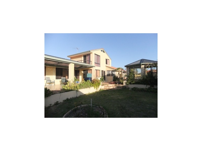 9 Lindholm Retreat, Mindarie WA 6030