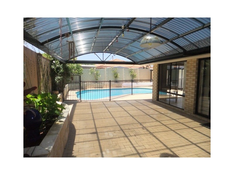 4 Mersin Drive, Mindarie WA 6030