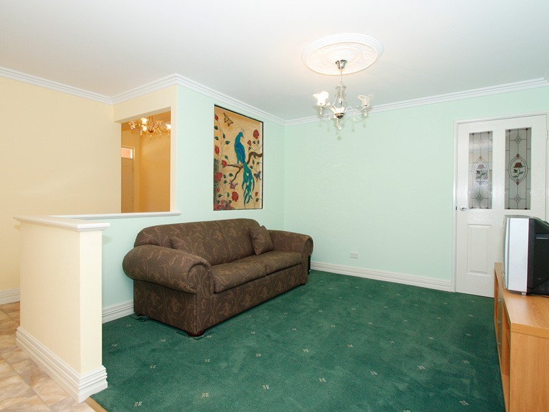 15 Beecroft Mews, Ridgewood WA 6030