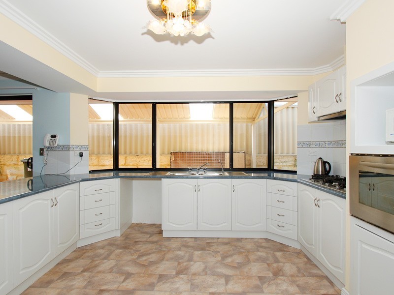 15 Beecroft Mews, Ridgewood WA 6030