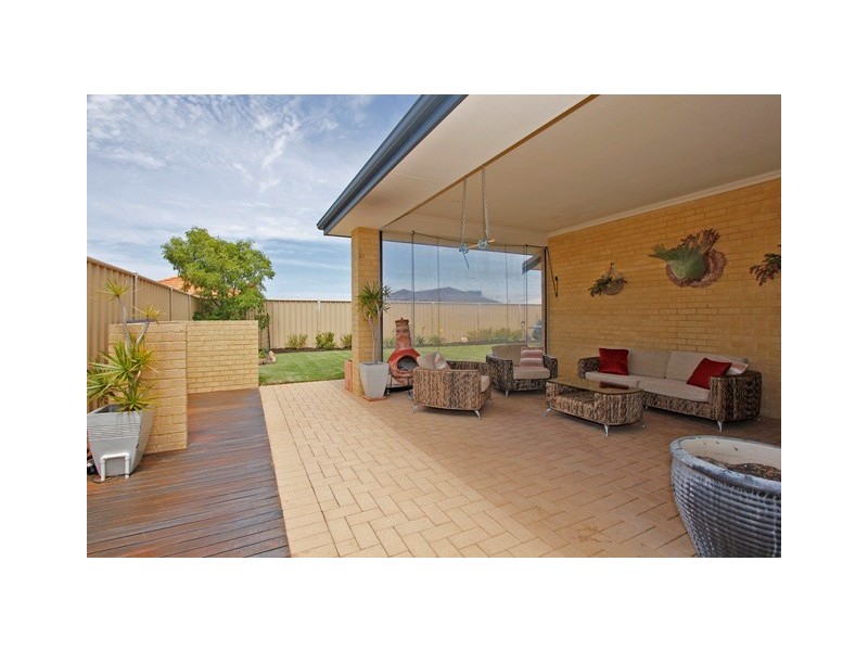 16 Claude Street, Quinns Rocks WA 6030