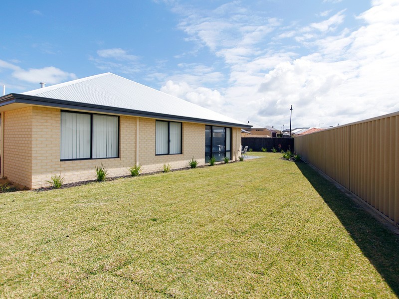 3 Dirleton Loop, Butler WA 6036