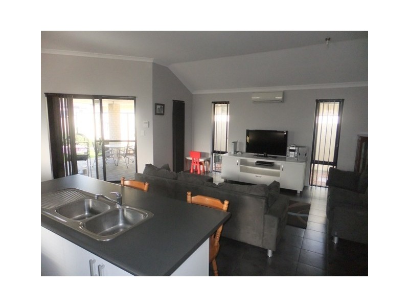 9 Homestead Drive, Clarkson WA 6030