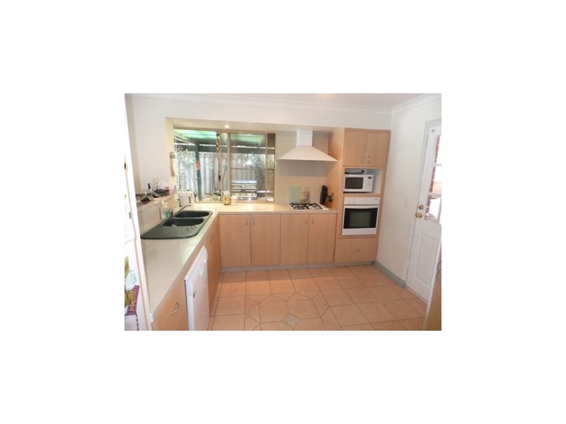 11  Callander Avenue, Kinross WA 6028