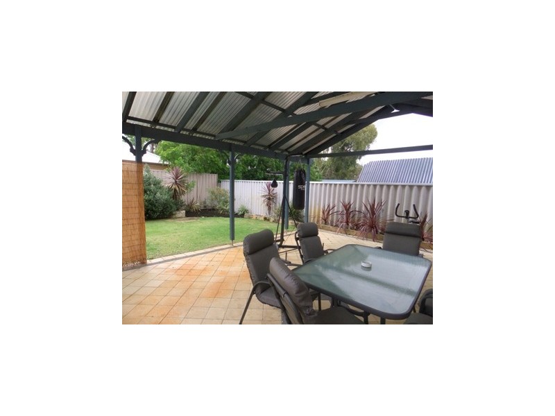 5A Compton Street, Balga WA 6061