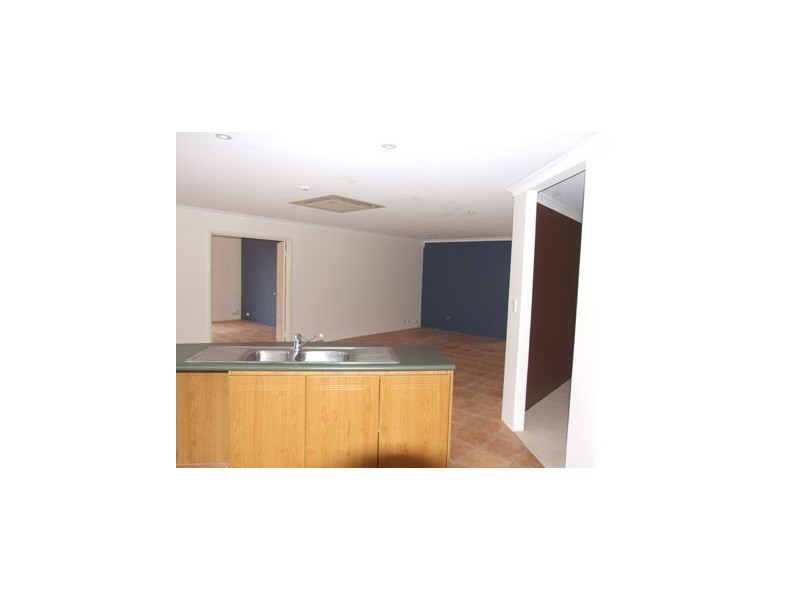 8  Lambasa Way, Mindarie WA 6030