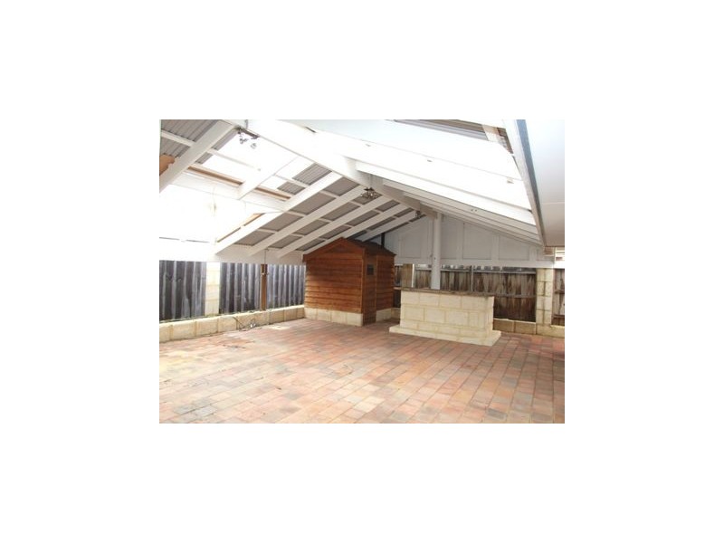 8  Lambasa Way, Mindarie WA 6030