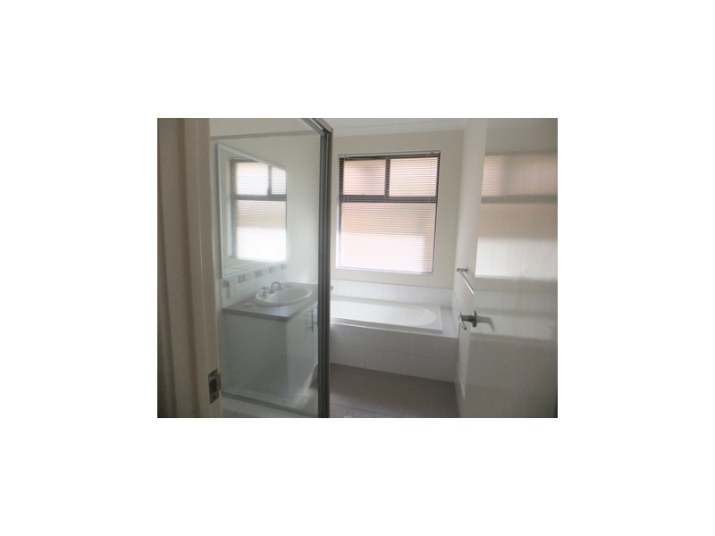 3  Lakewood Terrace, Clarkson WA 6030