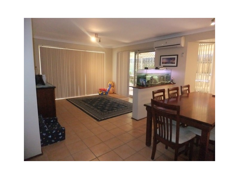 5  Badcoe Ally, Clarkson WA 6030