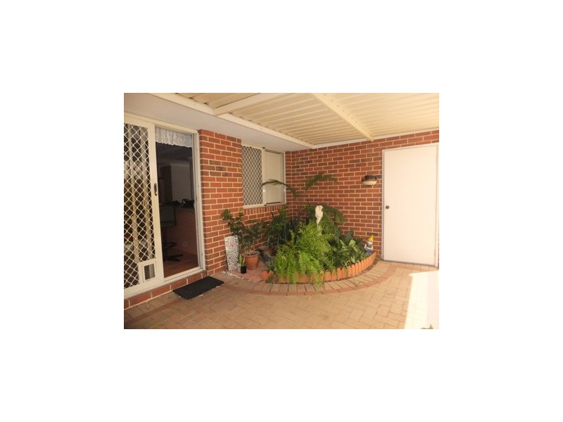 27 Romani Ct, Lockridge WA 6054