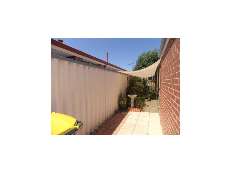 27 Romani Ct, Lockridge WA 6054