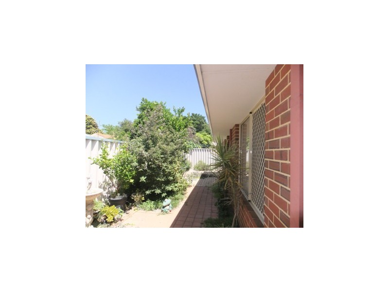 27 Romani Ct, Lockridge WA 6054